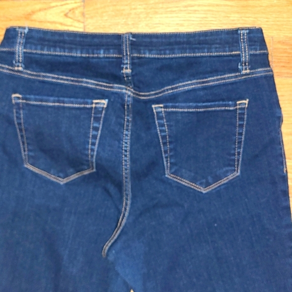 Liz Lange & Motherhood  Maternity Jeans - Picture 5 of 9